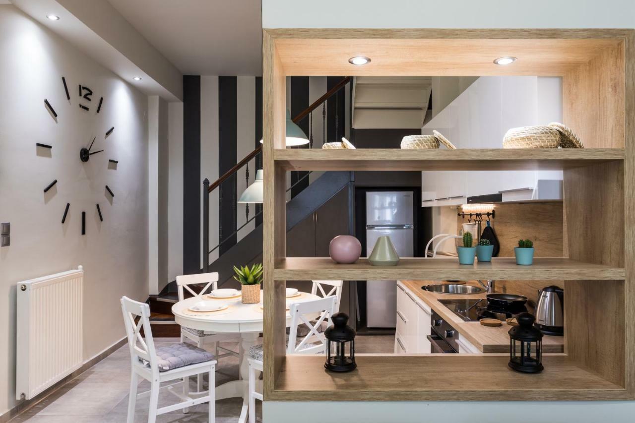 Modern City Center Maisonette Яніна Екстер'єр фото