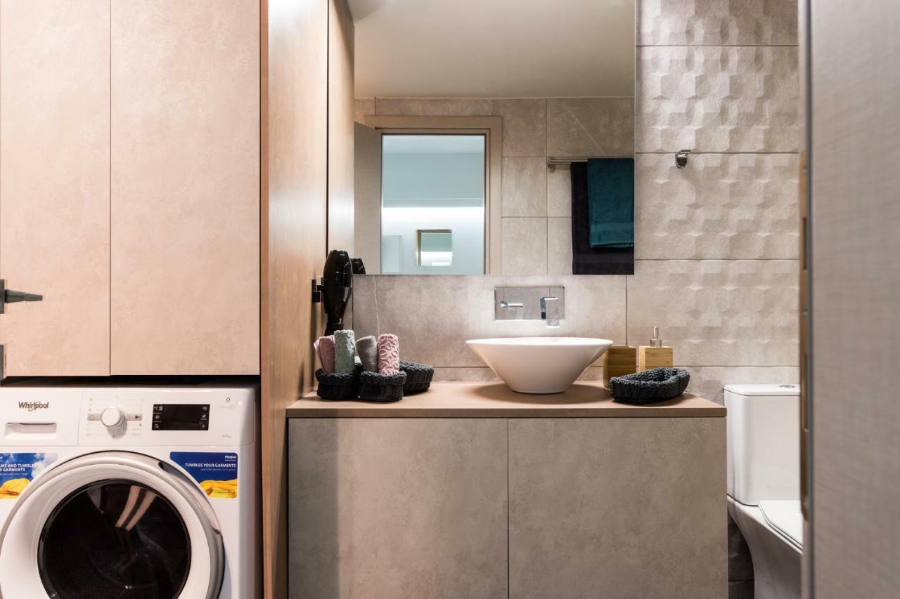 Modern City Center Maisonette Яніна Екстер'єр фото